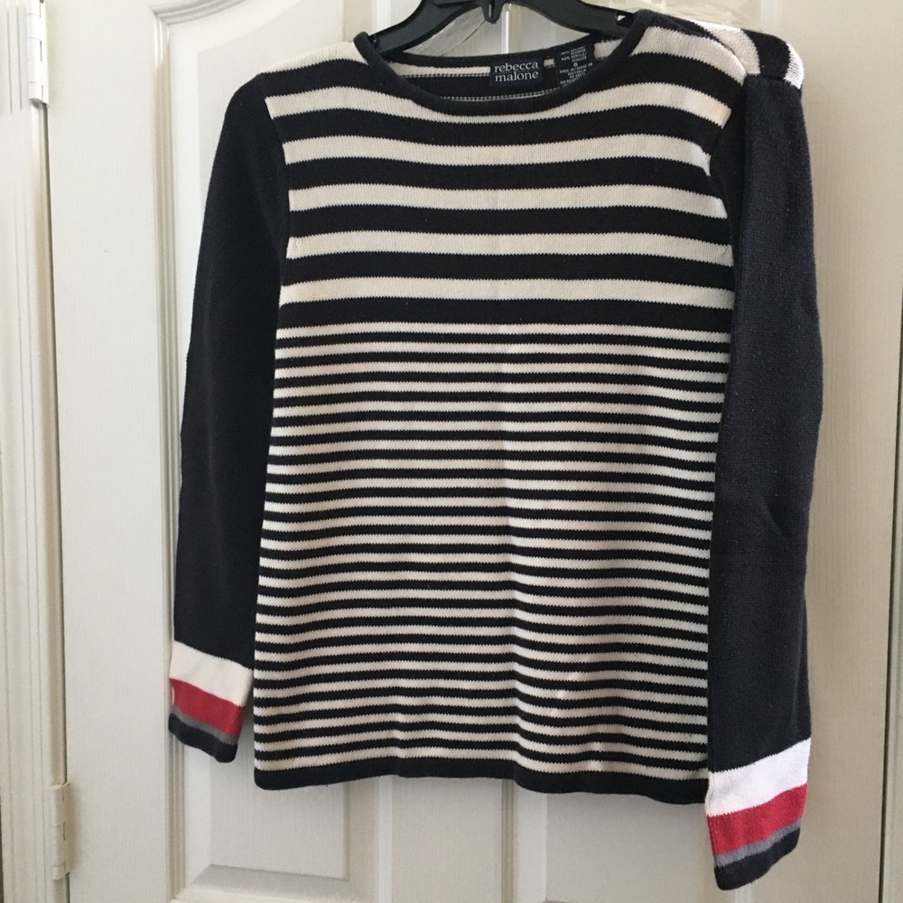 FINAL MARKDOWN Ladies Rebecca Malone top small